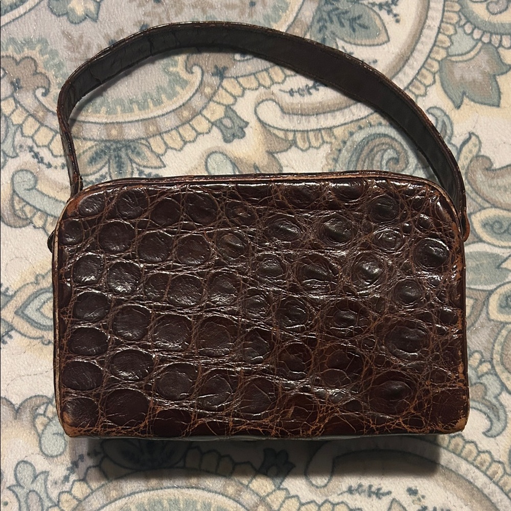 Vintage 40’s alligator purse